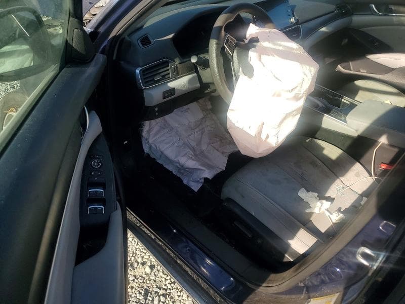 2018 HONDA ACCORD EX 8