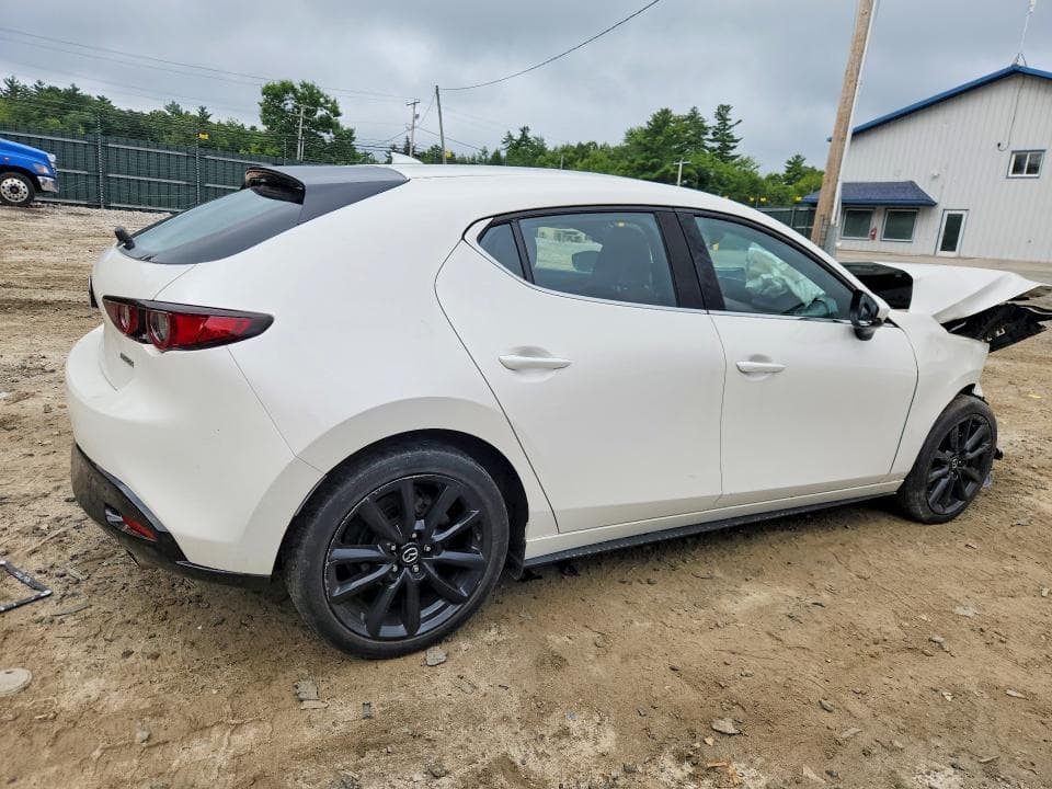 2021 MAZDA 3 PREMIUM 3