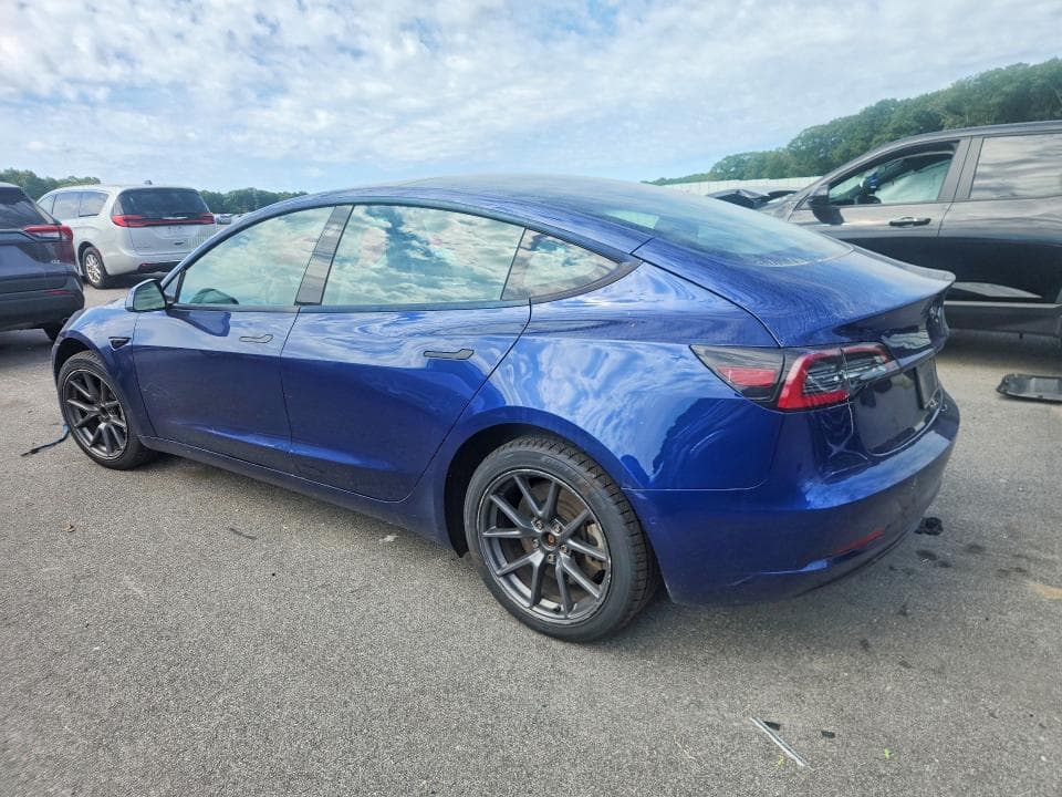 2022 TESLA MODEL 3 2