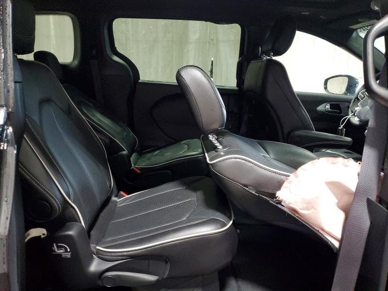 2026 CHRYSLER PACIFICA LIMITED 11