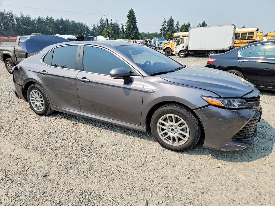 2019 TOYOTA CAMRY LE 4