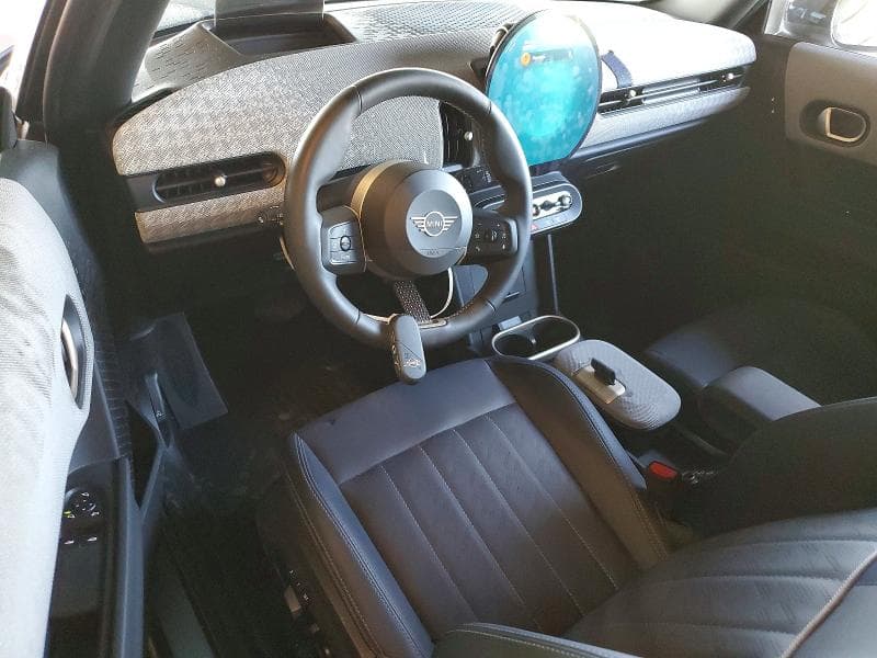 2025 MINI COOPER S 8