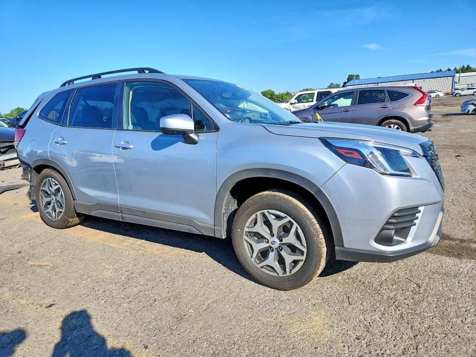 2022 SUBARU FORESTER PREMIUM 4