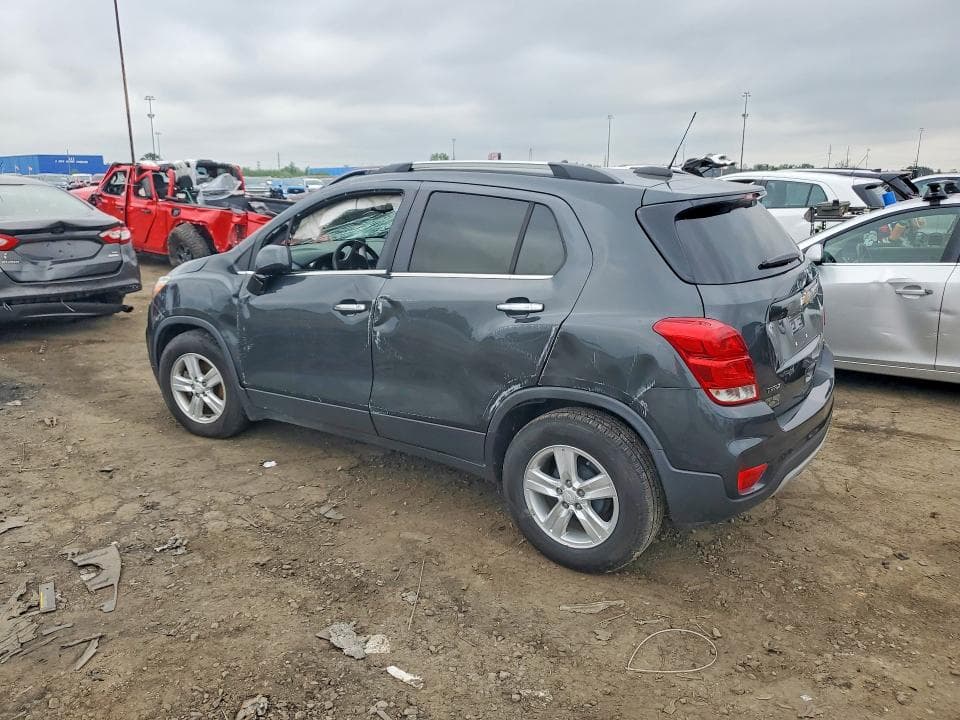 2017 CHEVROLET TRAX 1LT 2