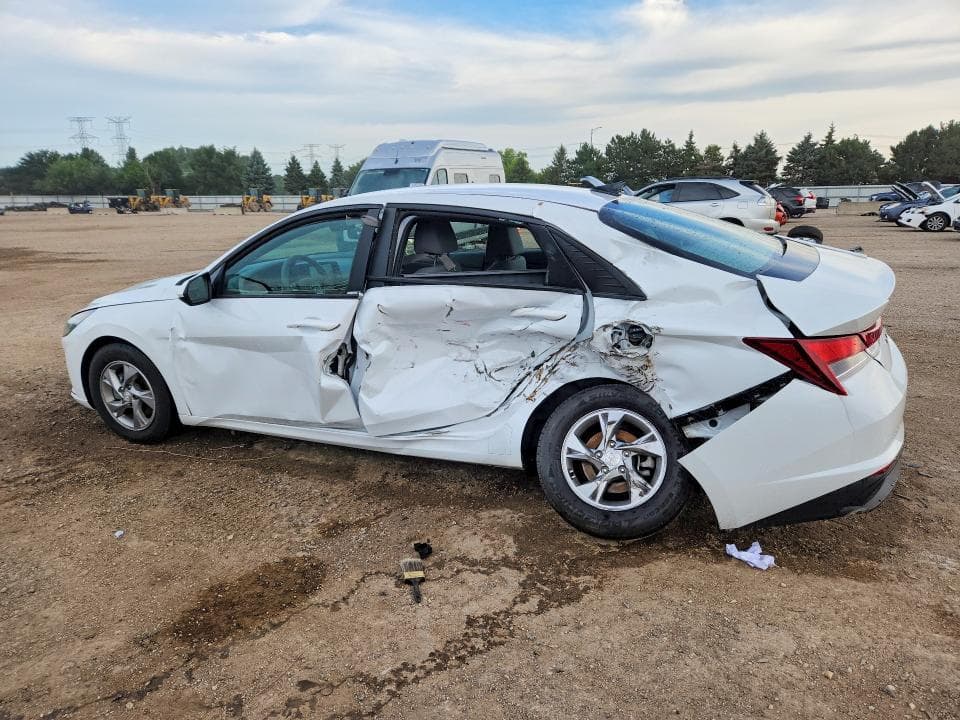 2021 HYUNDAI ELANTRA SE 2