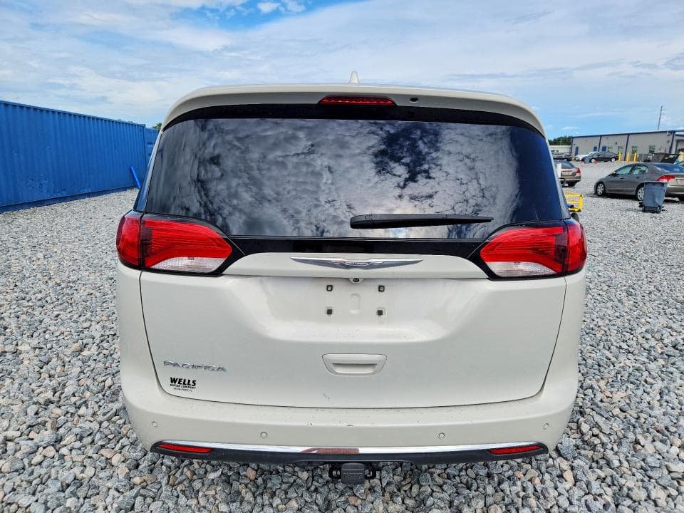 2017 CHRYSLER PACIFICA TOURING L 6