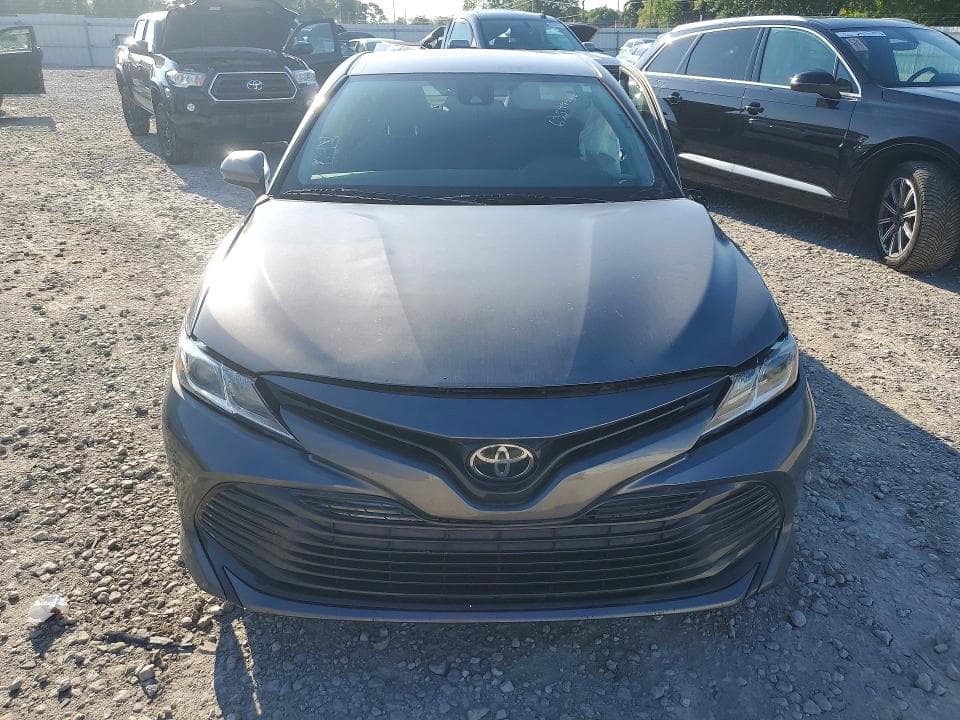 2020 TOYOTA CAMRY LE 5