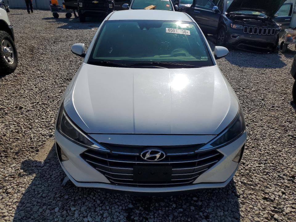 2019 HYUNDAI ELANTRA SEL 5