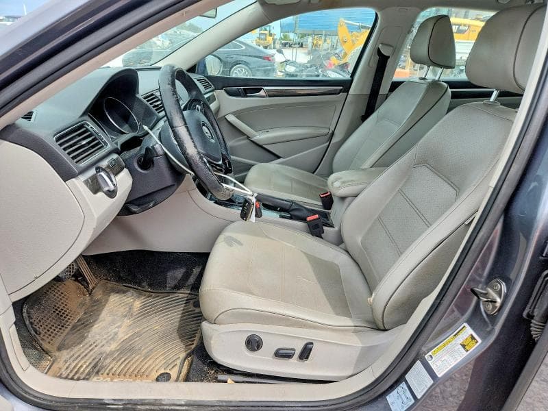 2017 VOLKSWAGEN PASSAT SE 7