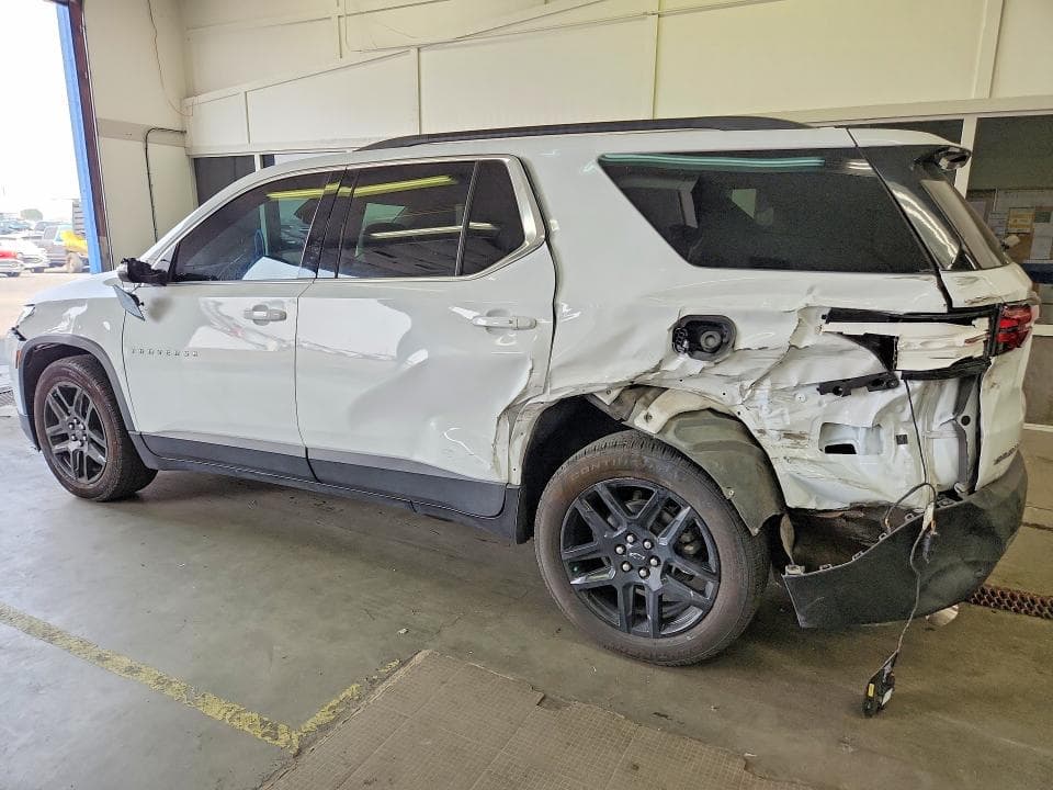 2023 CHEVROLET TRAVERSE LT 2
