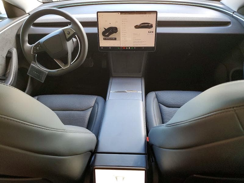 2025 TESLA MODEL 3 8