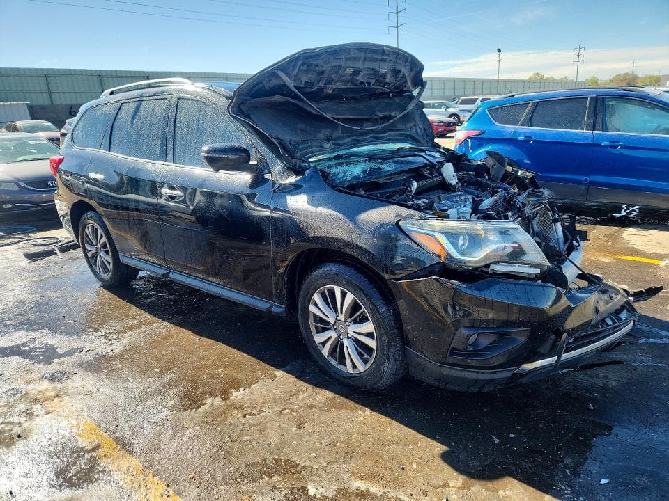 2019 NISSAN PATHFINDER SL 4