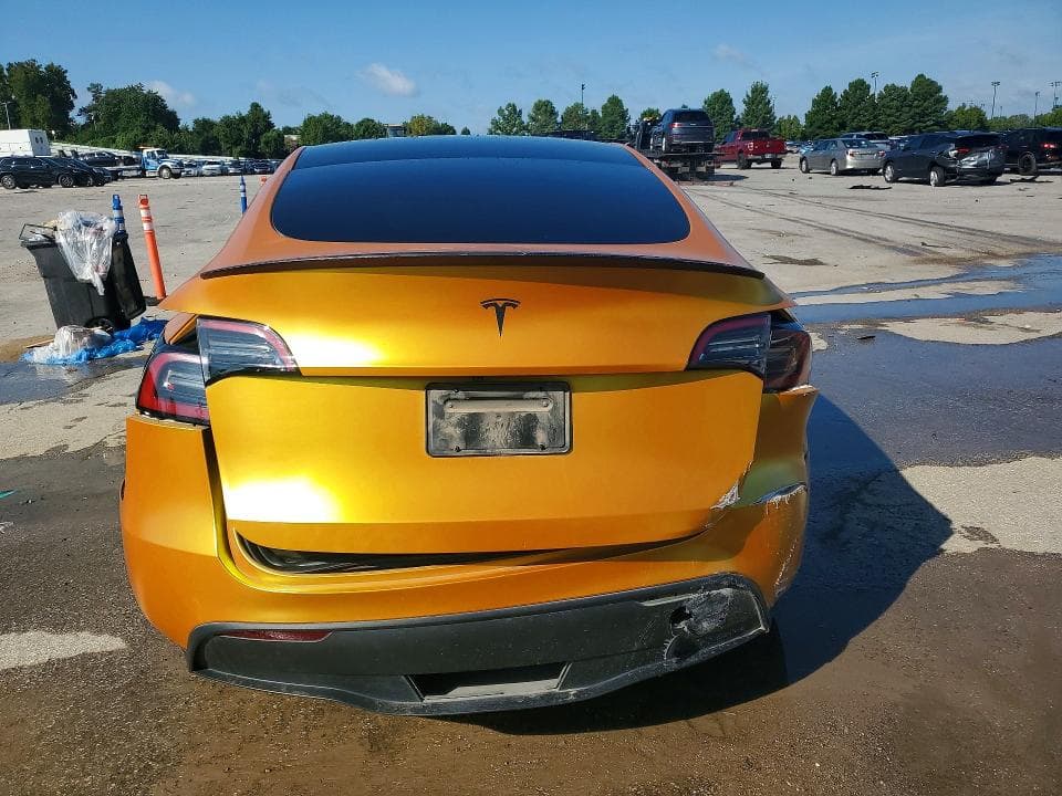 2023 TESLA MODEL Y 6