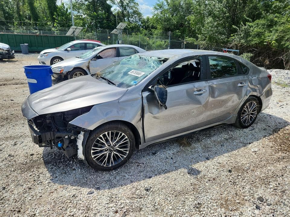 2023 KIA FORTE GT LINE