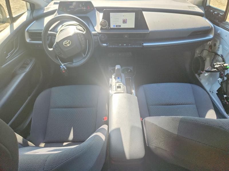 2023 TOYOTA PRIUS LE 8