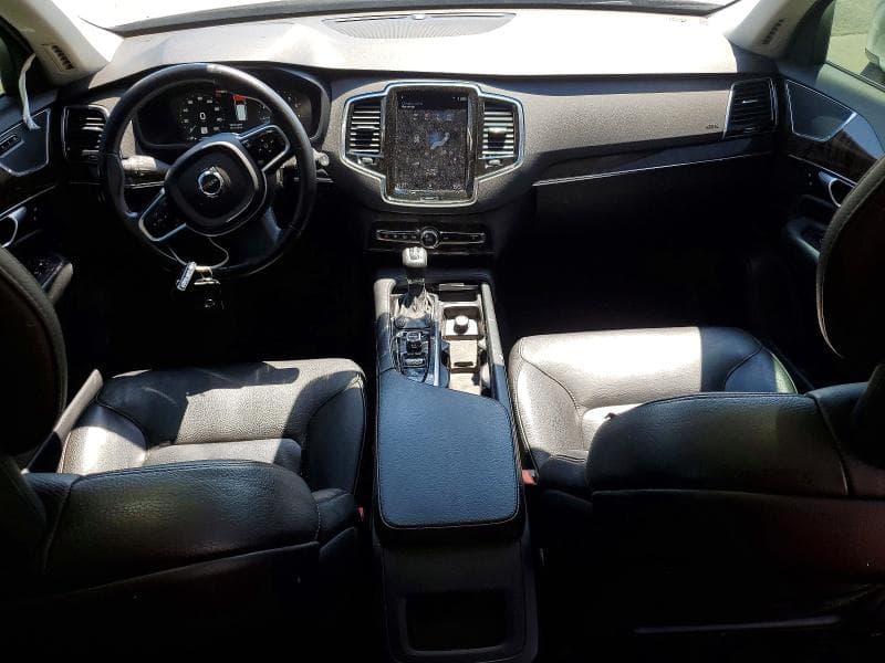 2017 VOLVO XC90 T5 8