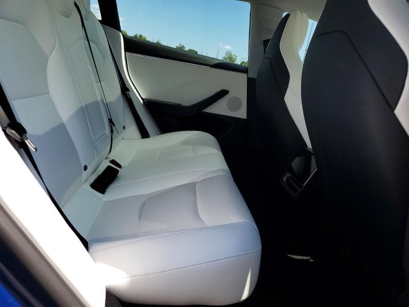 2024 TESLA MODEL 3 10