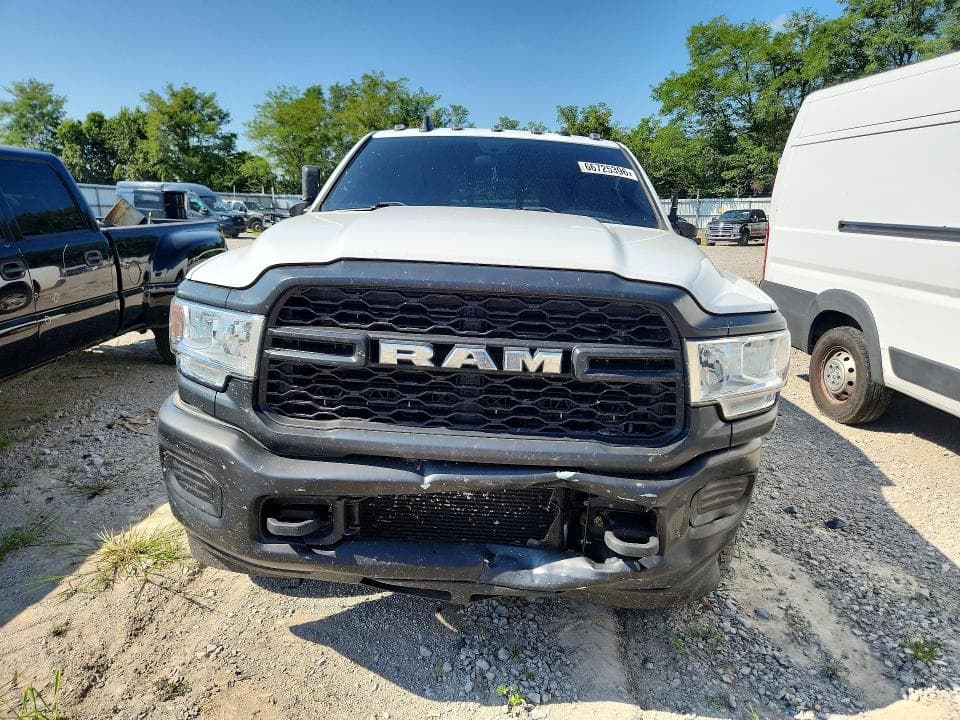 2022 RAM 3500 TRADESMAN 5