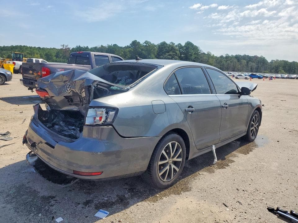 2017 VOLKSWAGEN JETTA SE 3