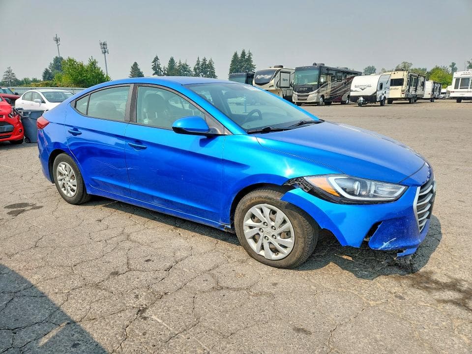 2017 HYUNDAI ELANTRA SE 4