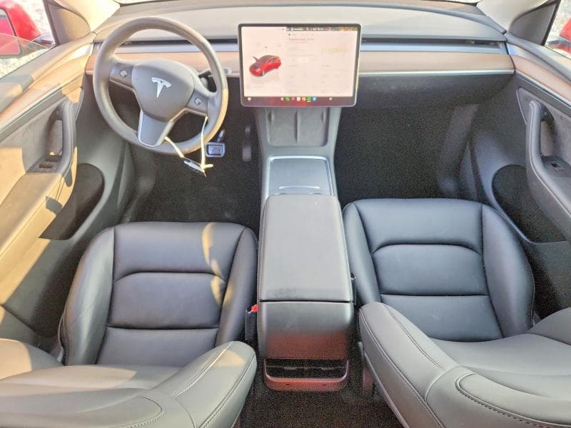2023 TESLA MODEL Y 8