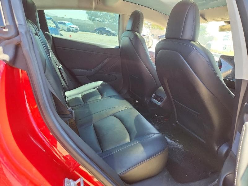 2018 TESLA MODEL 3 10
