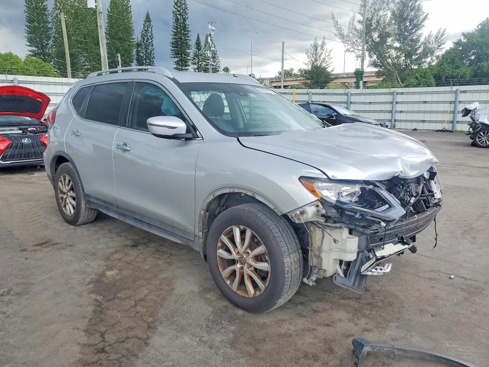 2019 NISSAN ROGUE SV 4