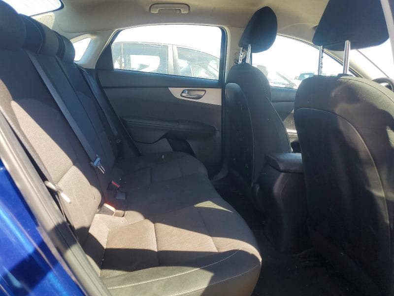 2023 KIA FORTE LXS 10