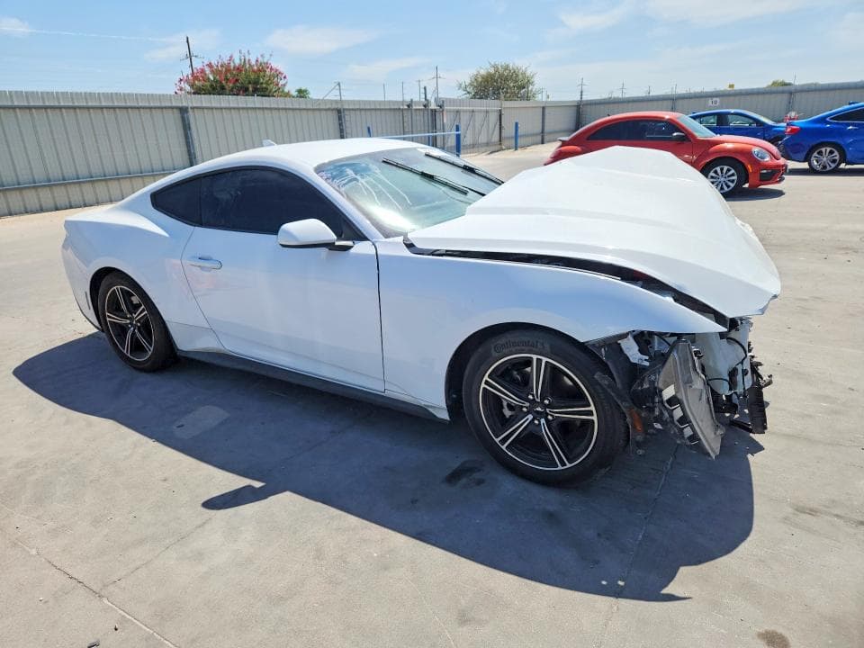 2024 FORD MUSTANG 4