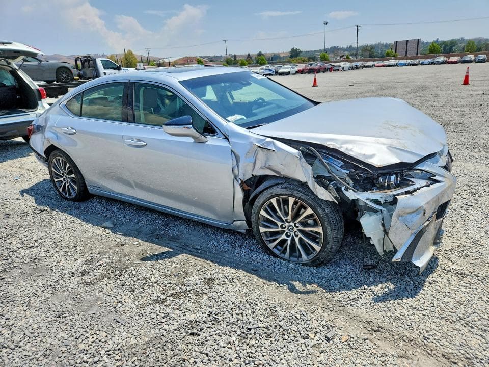 2019 LEXUS ES 300H 4