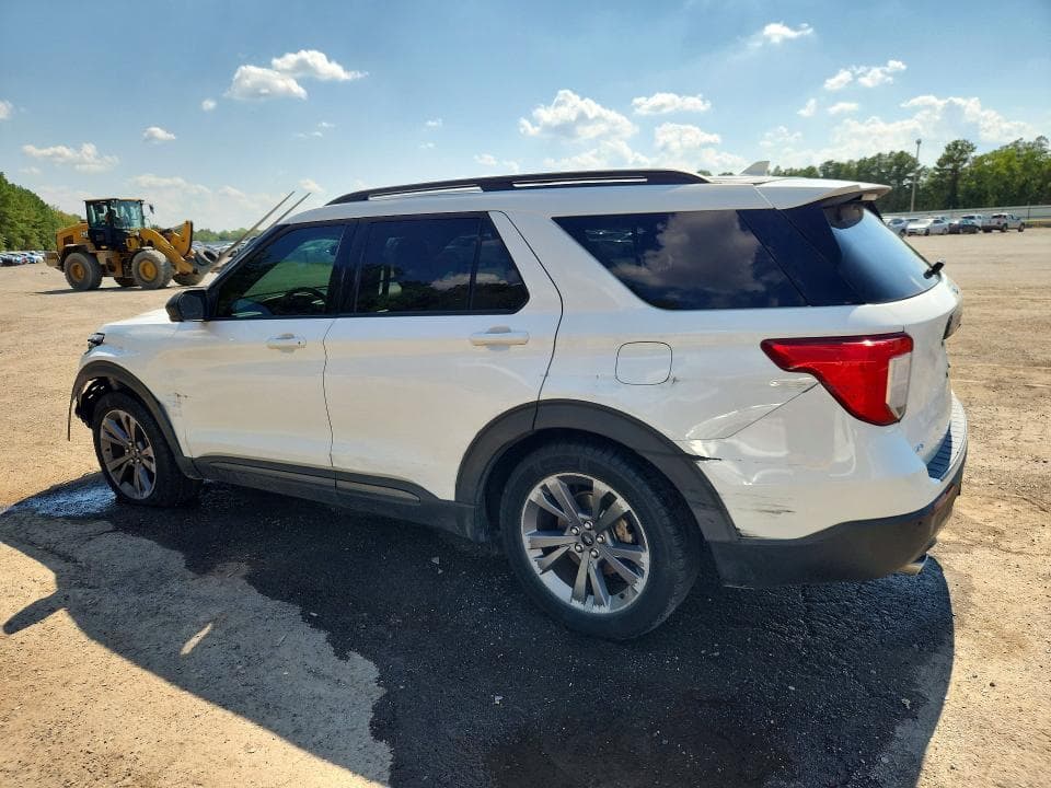 2021 FORD EXPLORER XLT 2