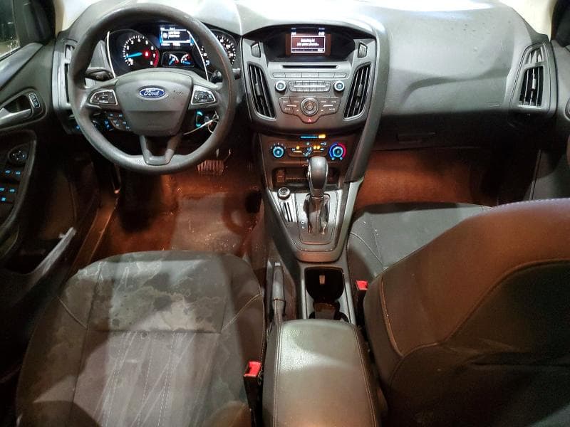 2017 FORD FOCUS SE 8
