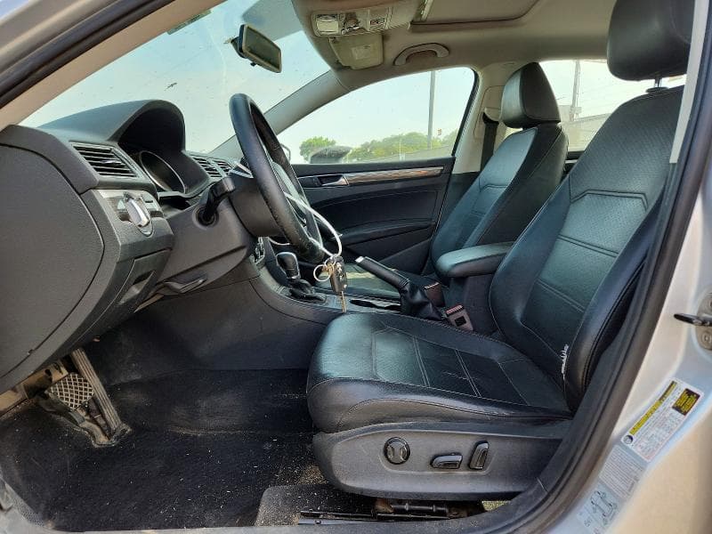 2017 VOLKSWAGEN PASSAT SE 7