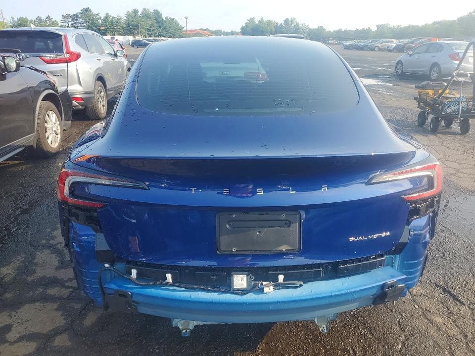 2025 TESLA MODEL 3 6