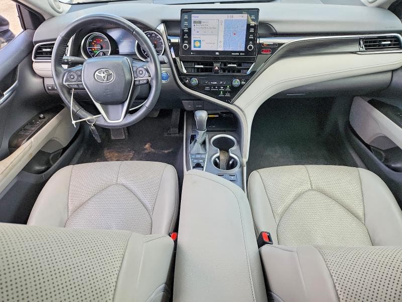 2023 TOYOTA CAMRY XLE 8