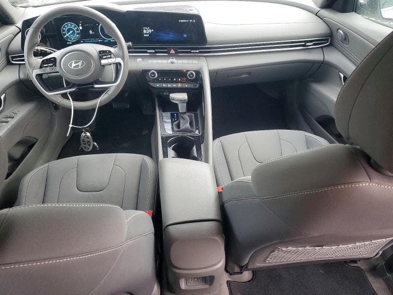 2024 HYUNDAI ELANTRA SEL 8