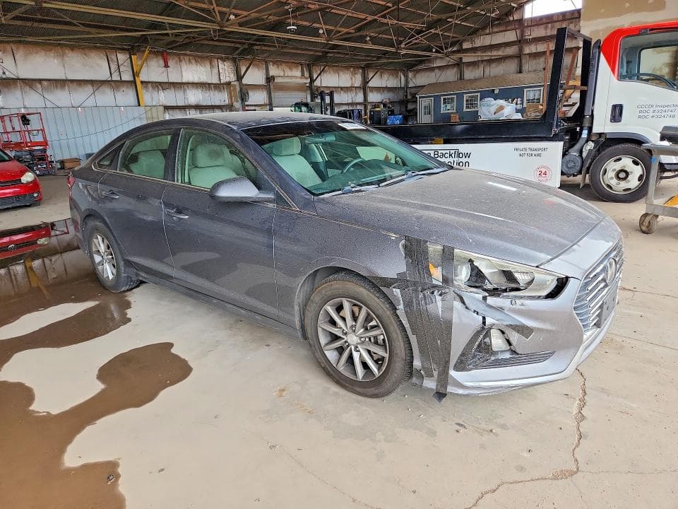 2019 HYUNDAI SONATA SE 4
