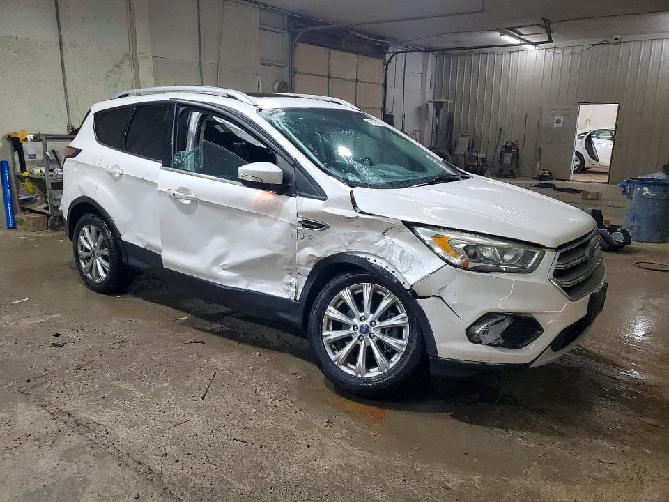 2017 FORD ESCAPE TITANIUM 4