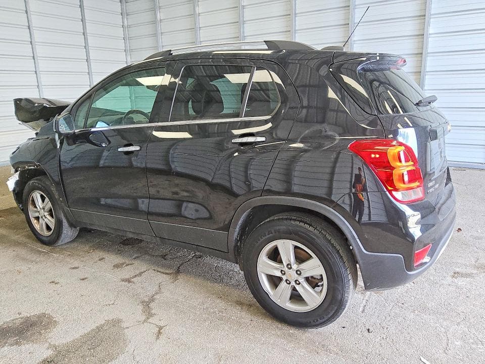 2020 CHEVROLET TRAX 1LT 2