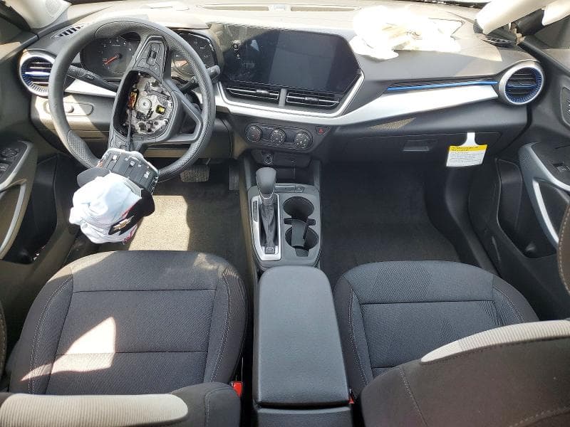 2026 CHEVROLET TRAX LS 8