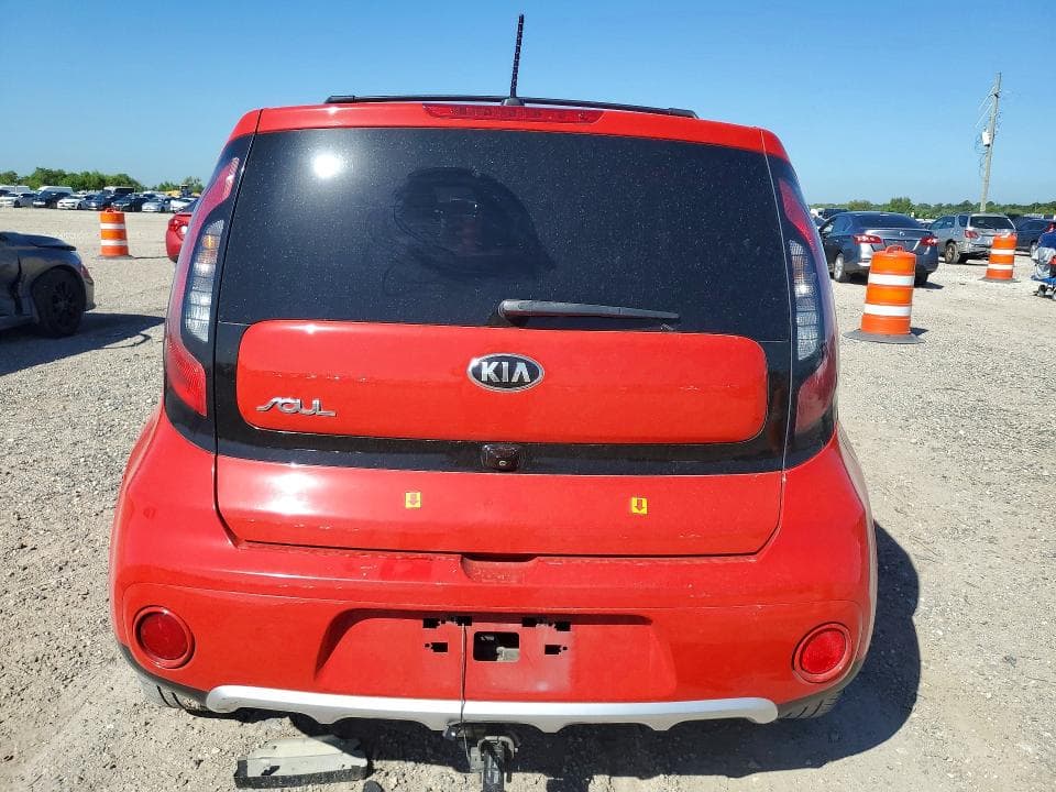 2017 KIA SOUL + 6