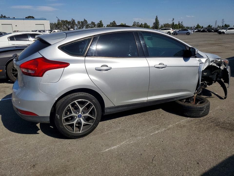 2017 FORD FOCUS SEL 3