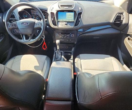 2017 FORD ESCAPE SE 8