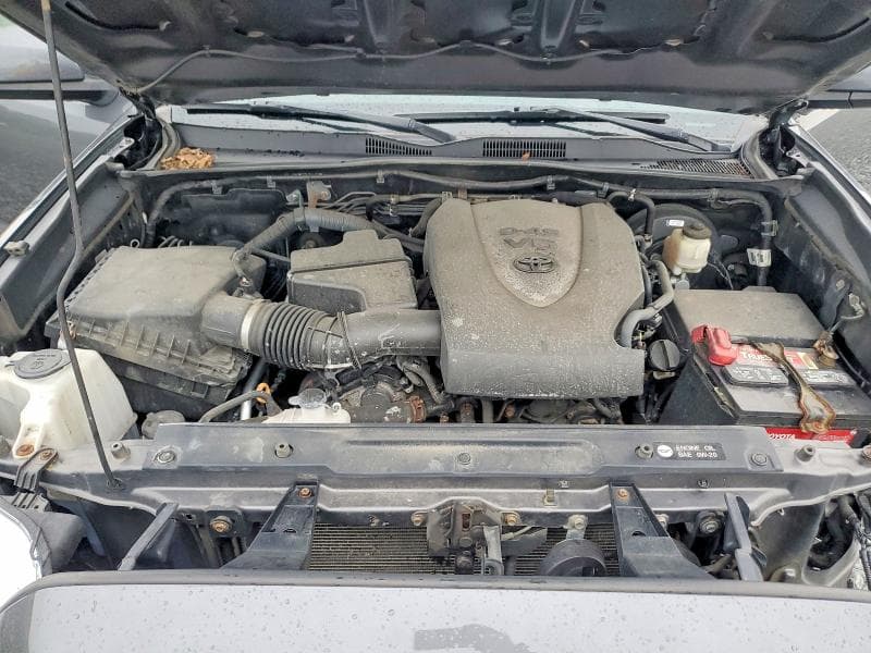 2017 TOYOTA TACOMA SR V6 11