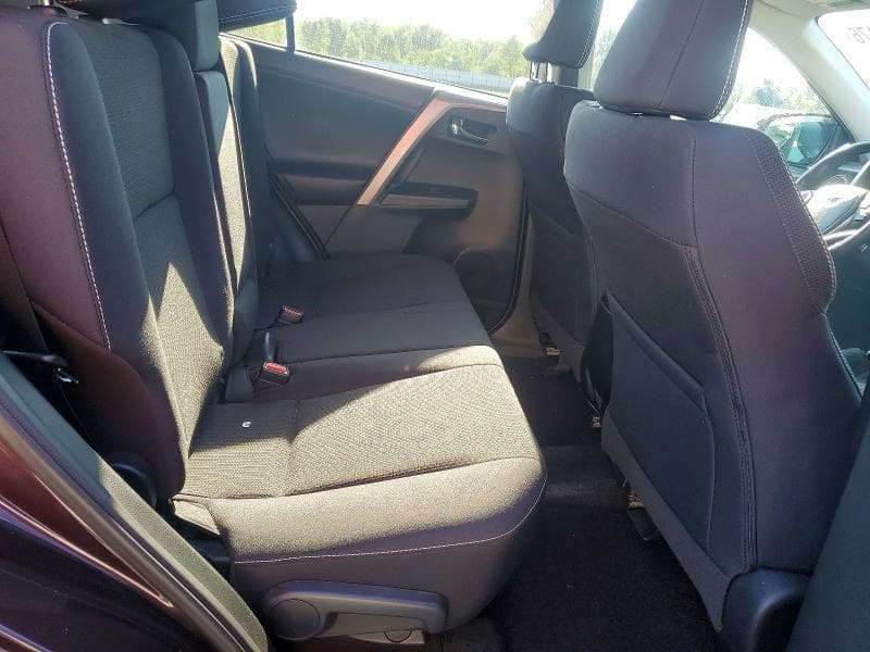 2018 TOYOTA RAV4 XLE 11