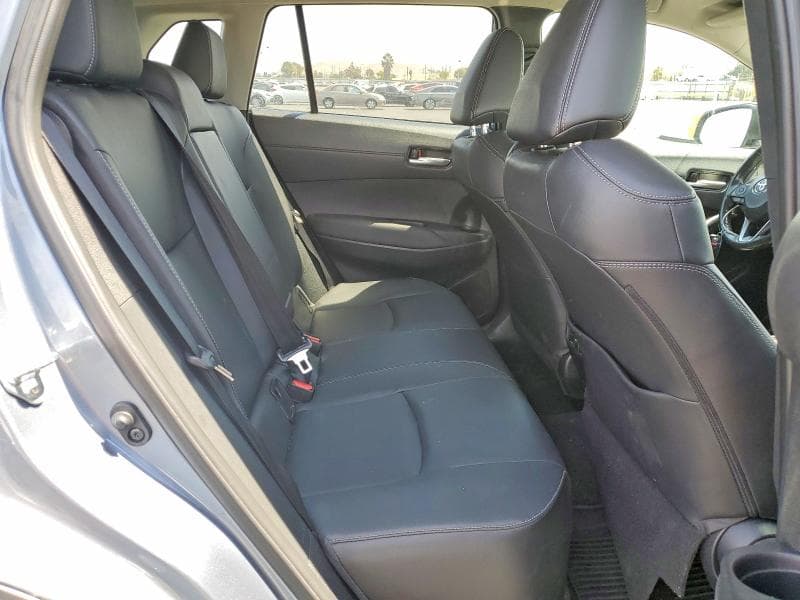 2022 TOYOTA COROLLA CROSS XLE 10