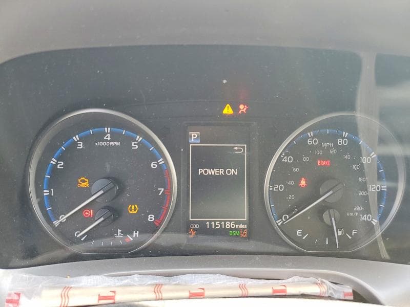 2018 TOYOTA RAV4 XLE 9