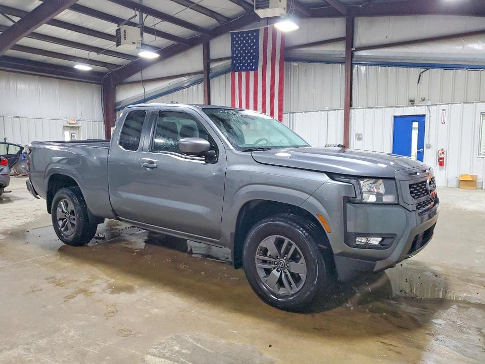 2025 NISSAN FRONTIER SV 4