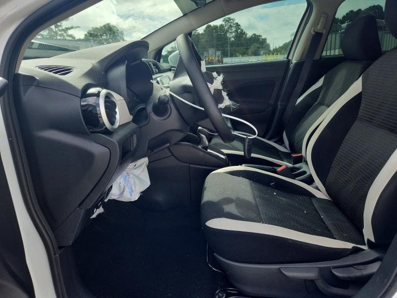 2021 NISSAN VERSA SV 7