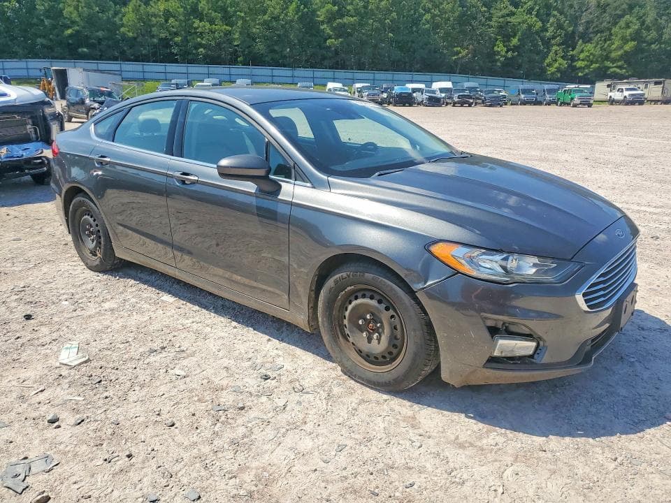 2019 FORD FUSION SE 4